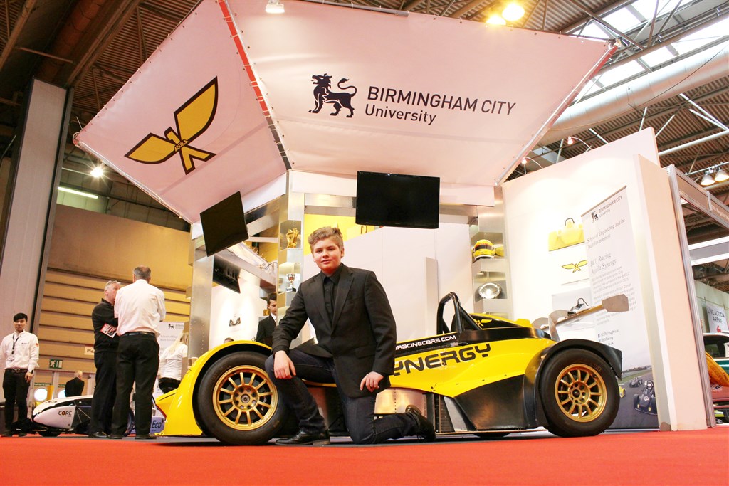 I februar promoverede Kevin Suenson Aquila Synergy-raceren på Autosport-messen i Coventry i forventning om at skulle køre i Danmark i år. Men sådan blver det ikke
(Foto: Dan Suenson)